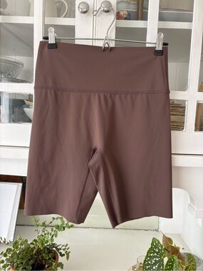 EUC aerie High-Rise Bike Shorts in Cocoa Brown